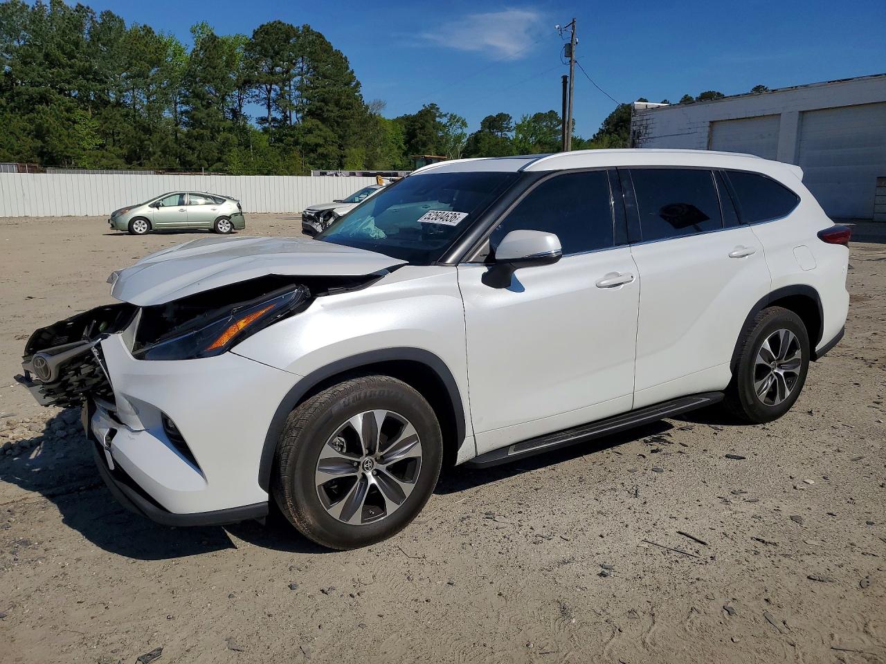 5TDGZRAH2NS539737 · 2022 TOYOTA HIGHLANDER