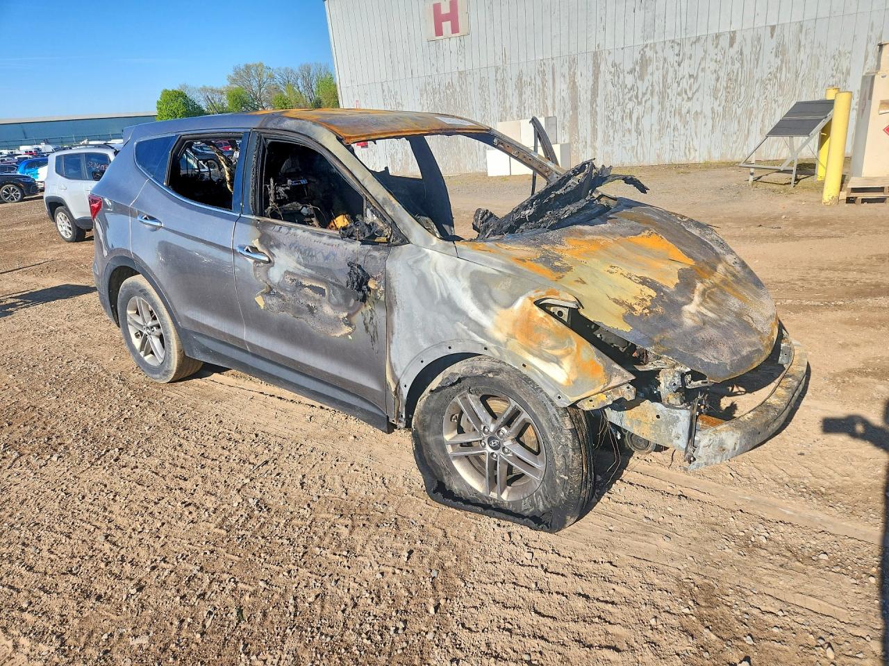 5NMZT3LB1JH062702 · 2018 HYUNDAI SANTA FE SPORT · 4/13