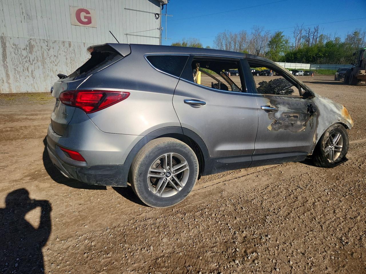 5NMZT3LB1JH062702 · 2018 HYUNDAI SANTA FE SPORT · 3/13