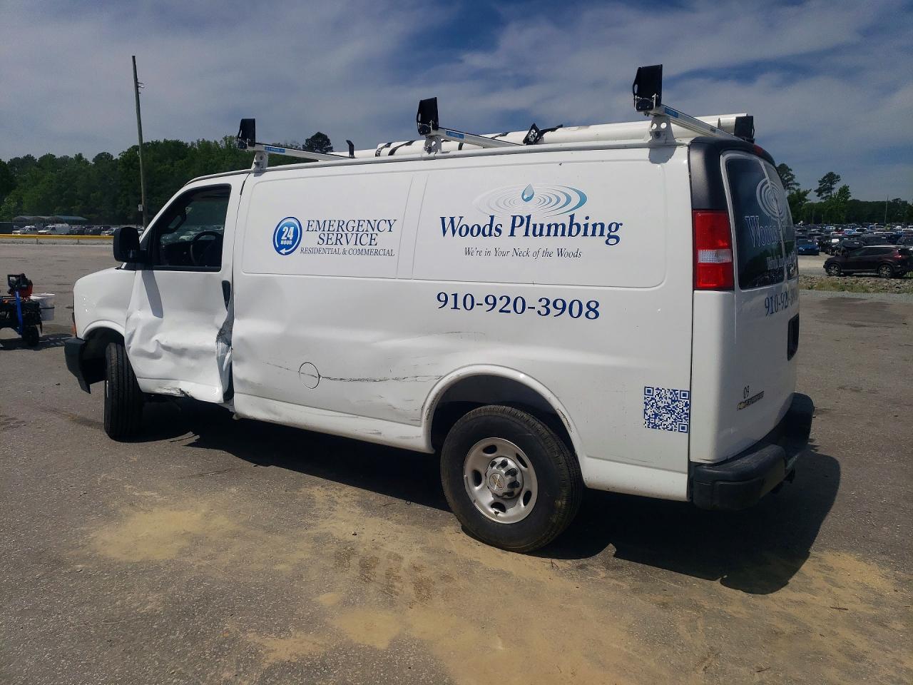 1GCWGAFP4S1141585 · 2025 CHEVROLET EXPRESS G2500 · 2/13
