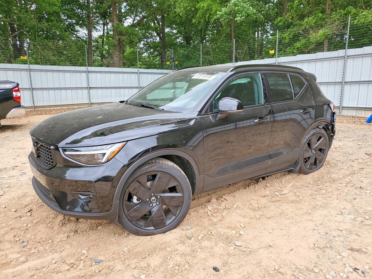 YV4L12UD3T2761937 · 2026 VOLVO XC40