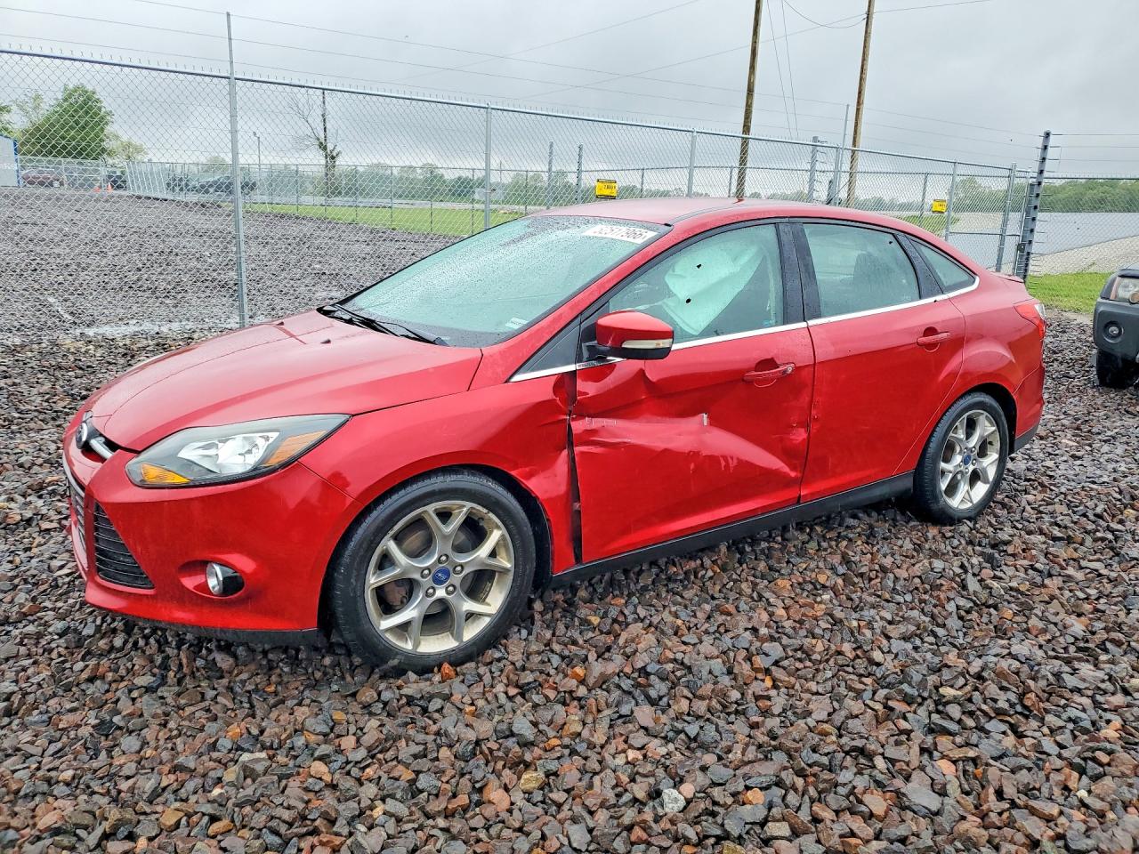1FAHP3J25CL399948 · 2012 FORD FOCUS