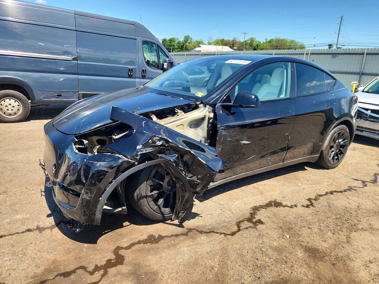 5YJYGDEE6MF144136 · 2021 TESLA MODEL Y