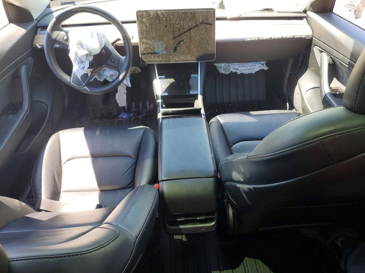5YJ3E1EAXLF659635 · 2020 TESLA MODEL 3 · 8/12