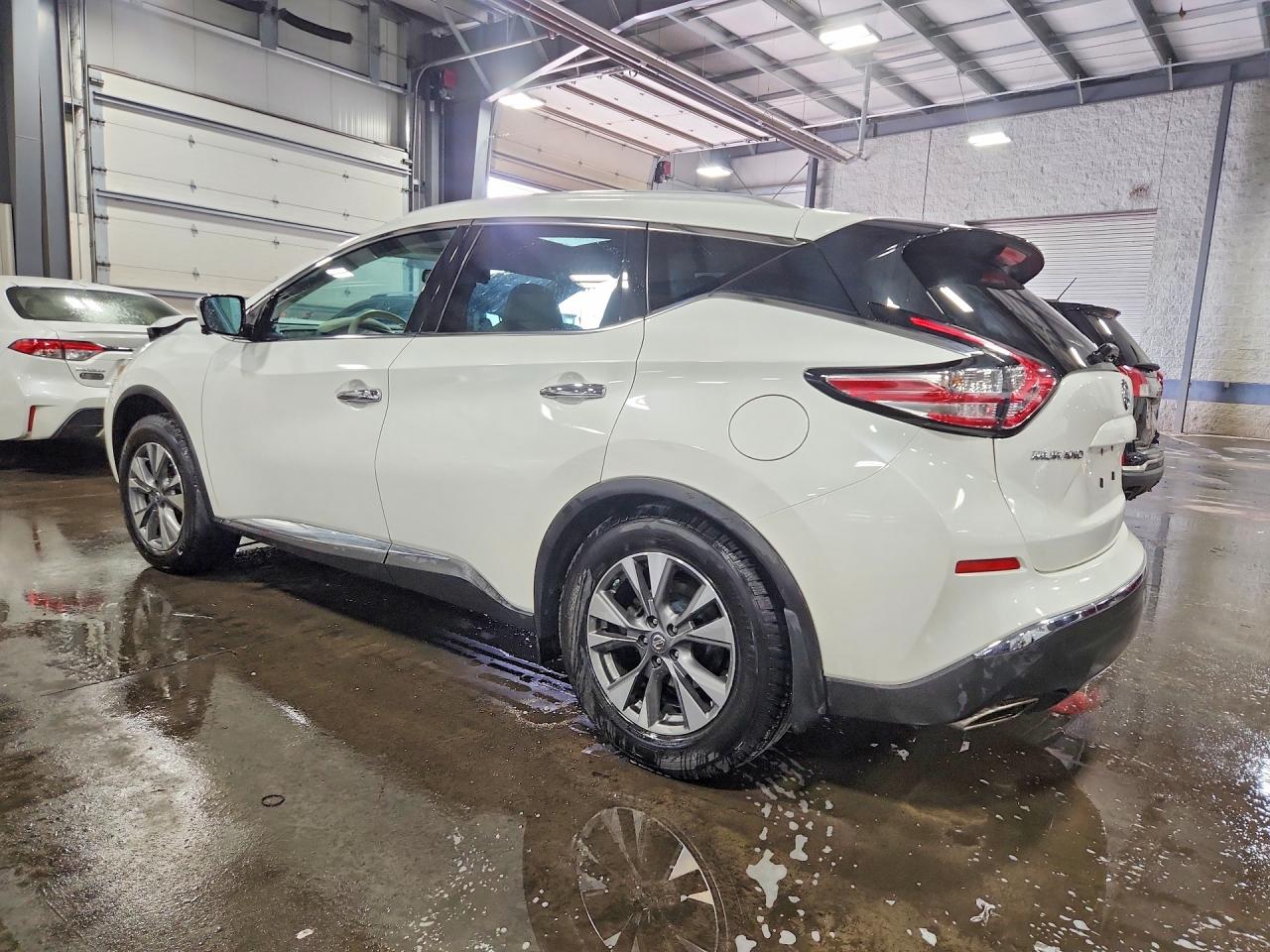 5N1AZ2MH8FN270008 · 2015 NISSAN MURANO · 2/13