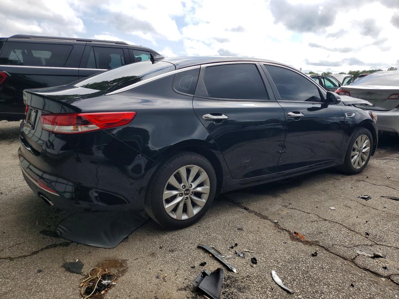 5XXGT4L32JG270303 · 2018 KIA OPTIMA · 3/12