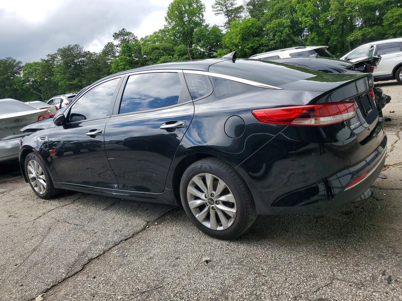 5XXGT4L32JG270303 · 2018 KIA OPTIMA · 2/12