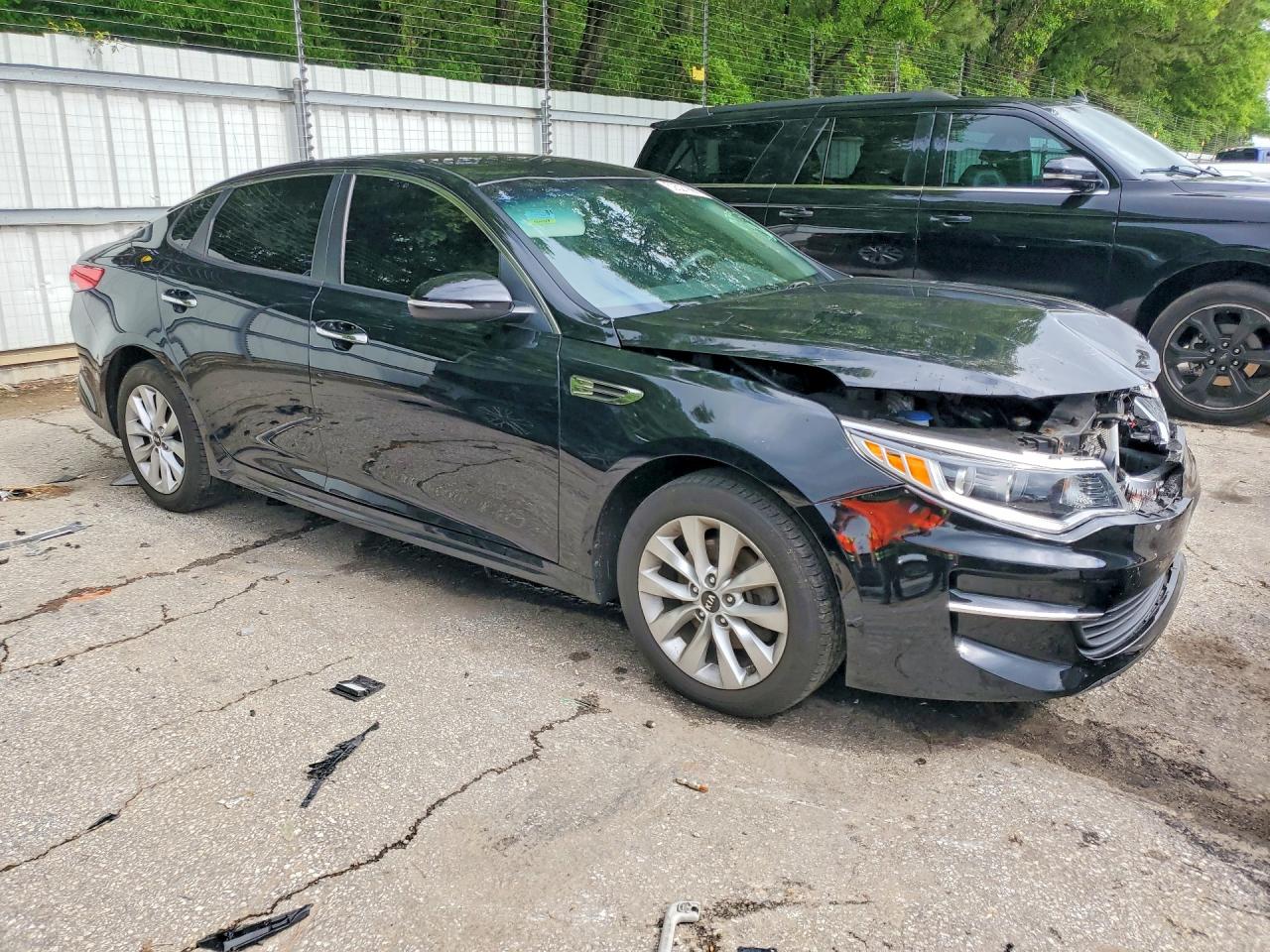 5XXGT4L32JG270303 · 2018 KIA OPTIMA · 4/12