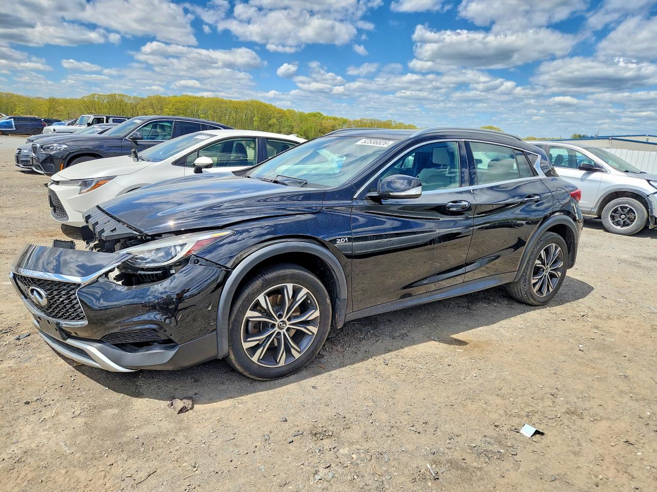 SJKCH5CR0JA049933 · 2018 INFINITI QX30