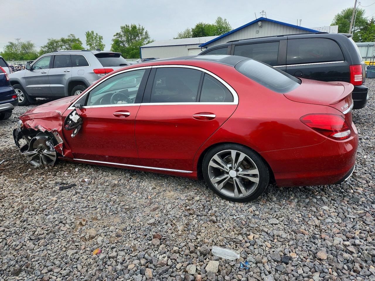 55SWF4JB3GU118893 · 2016 MERCEDES-BENZ C · 2/11
