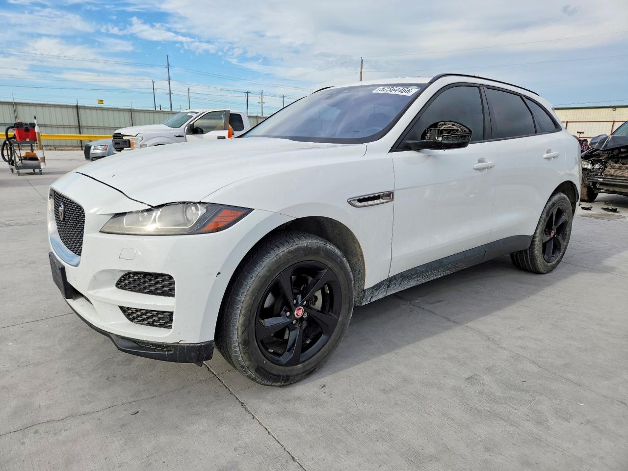 SADCJ2BN1HA488545 · 2017 JAGUAR F-PACE