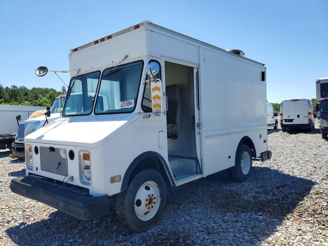 1987 CHEVROLET P30