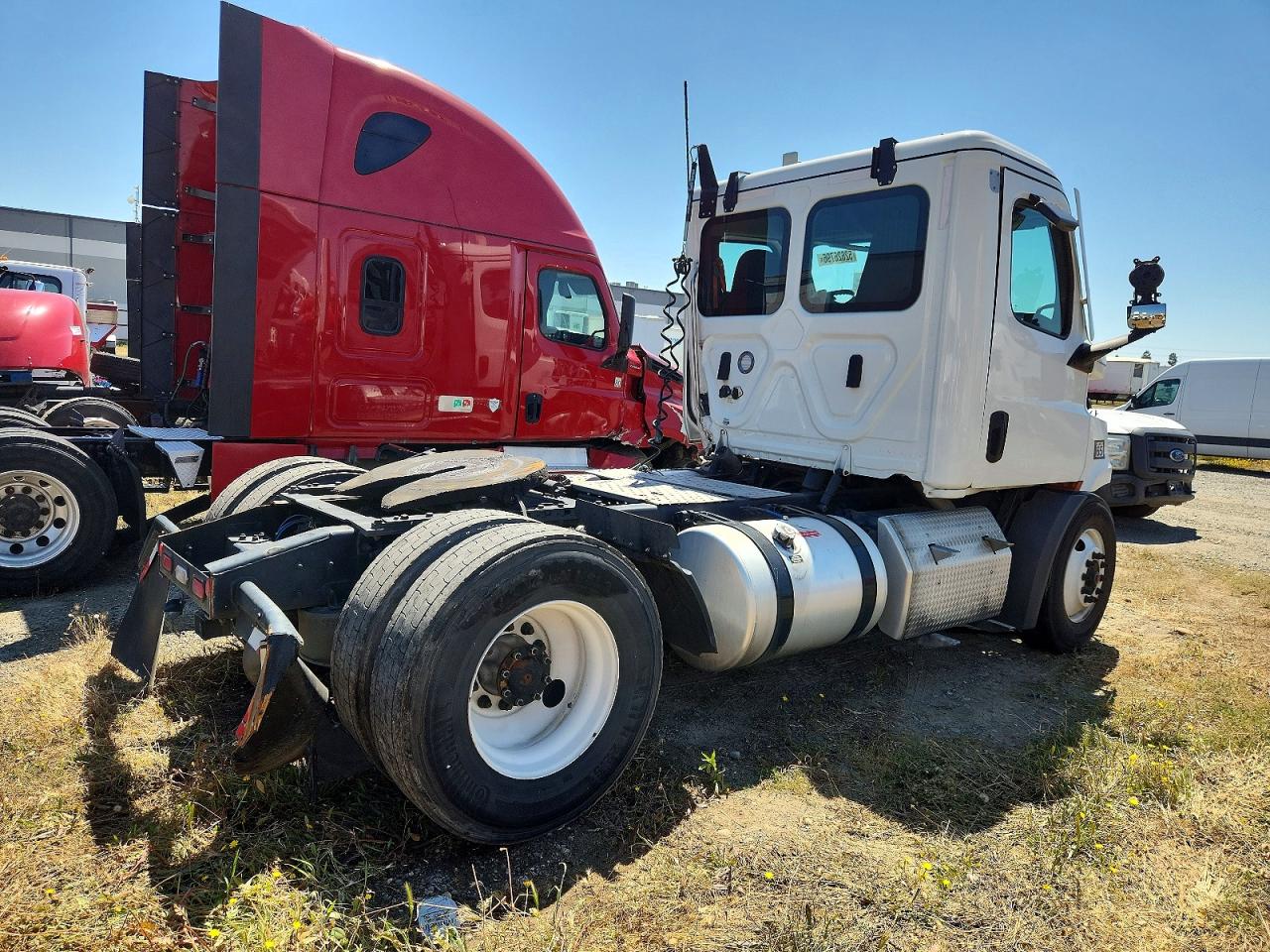 3AKBHSDV9RSVJ0293 · 2024 FREIGHTLINER CASCADIA 116 · 4/10