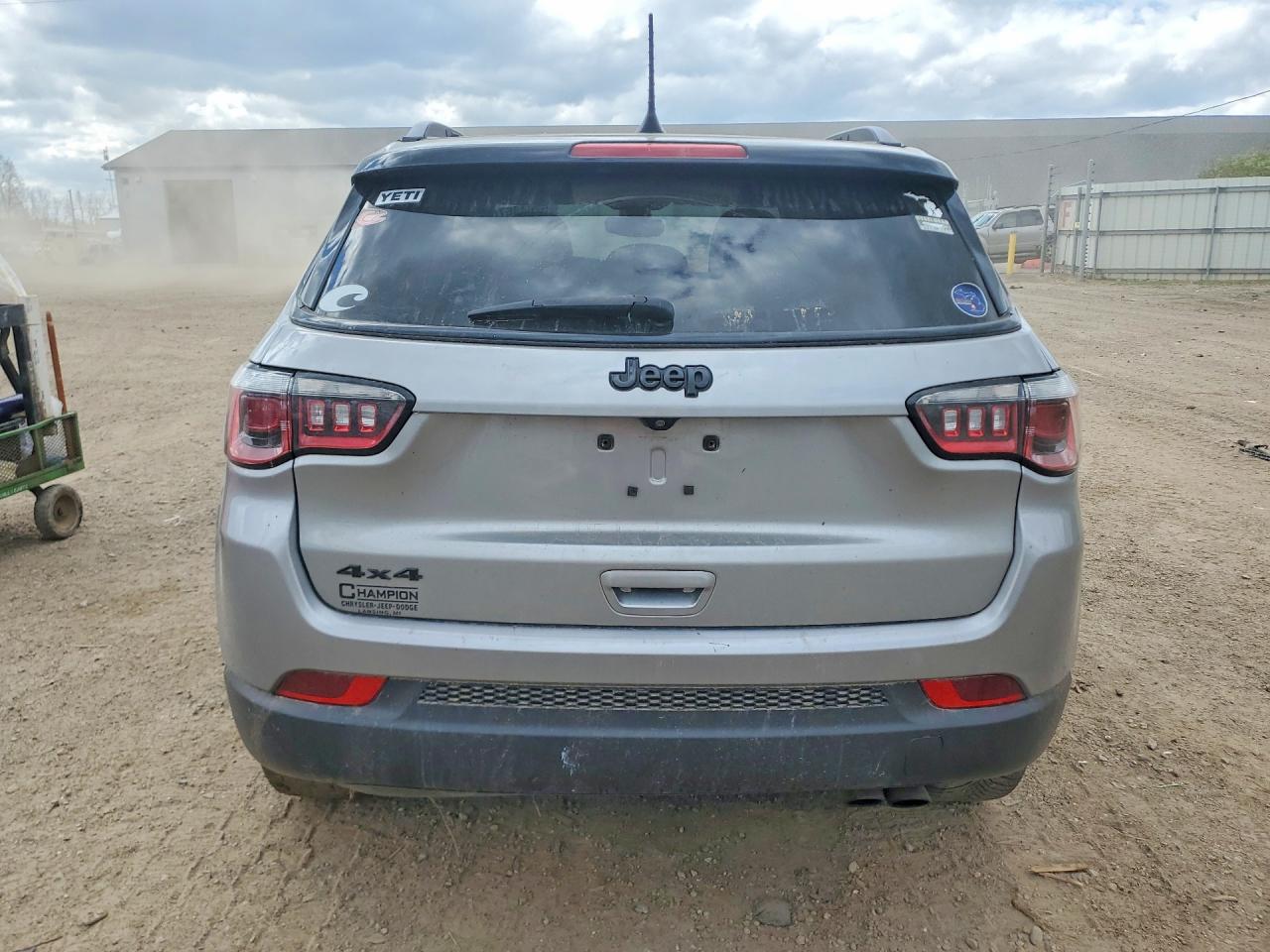 3C4NJDBB8KT740720 · 2019 JEEP COMPASS · 6/13