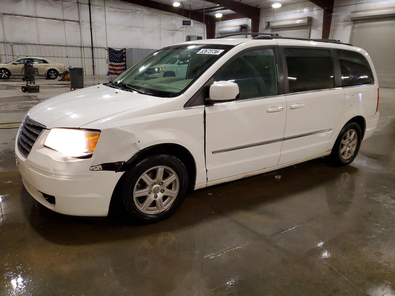 2A4RR5D11AR280705 · 2010 CHRYSLER TOWN & COUNTRY