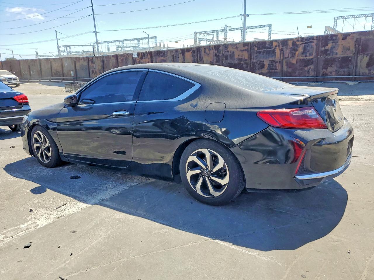 1HGCT1B34GA007069 · 2016 HONDA ACCORD · 2/12