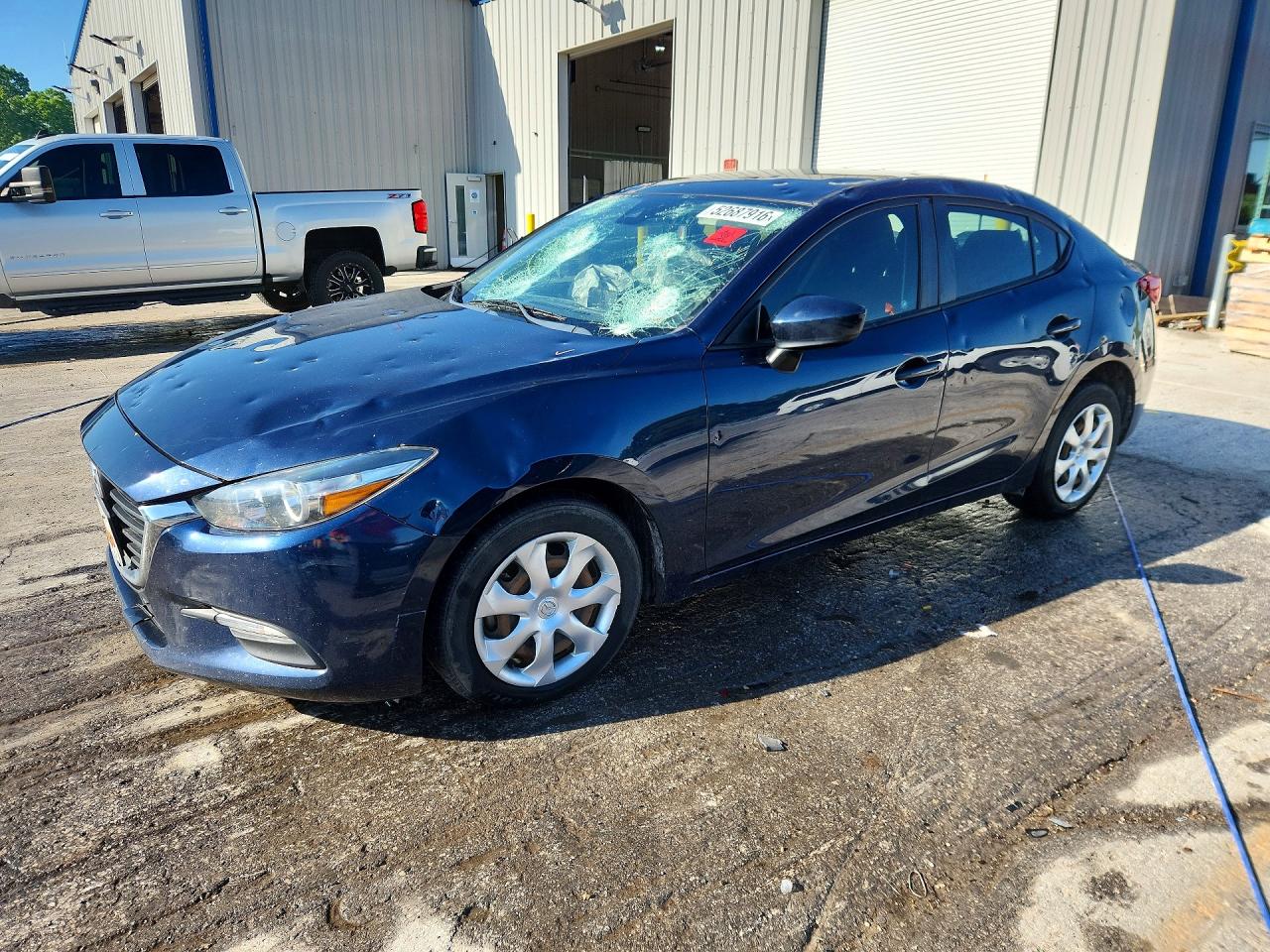 3MZBN1U74JM245791 · 2018 MAZDA 3