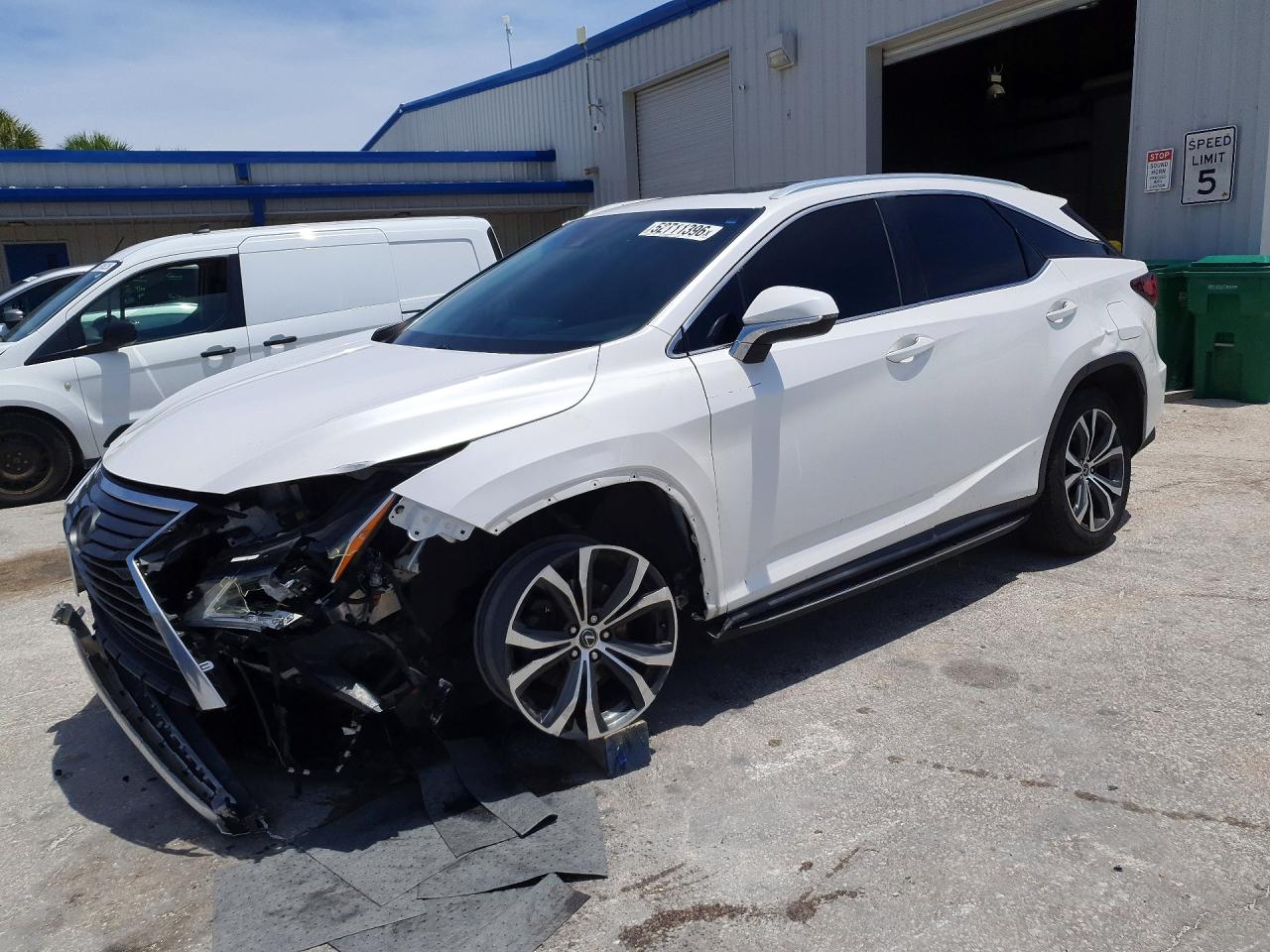 2T2BZMCA8JC140326 · 2018 LEXUS RX 350