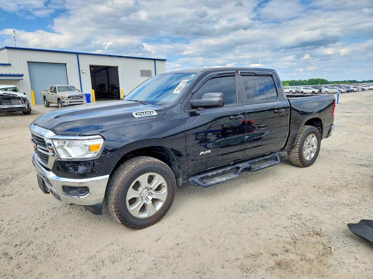 1C6RRFFGXMN605759 · 2021 RAM 1500