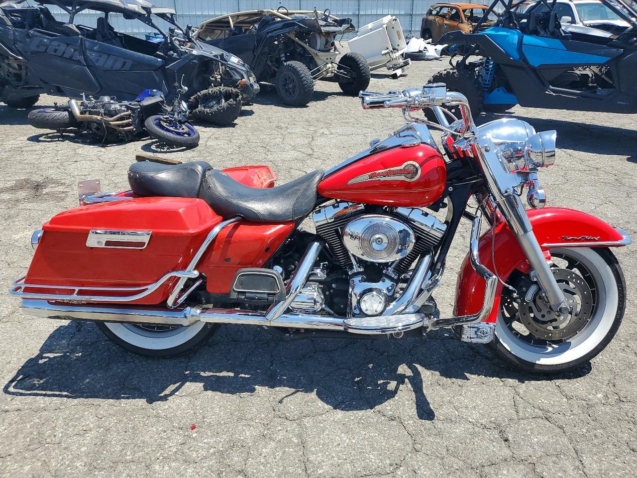 1HD1FWW332Y703229 · 2002 HARLEY-DAVIDSON FLHT