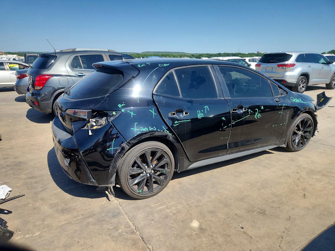 JTND4MBEXN3165450 · 2022 TOYOTA COROLLA HATCHBACK · 3/13