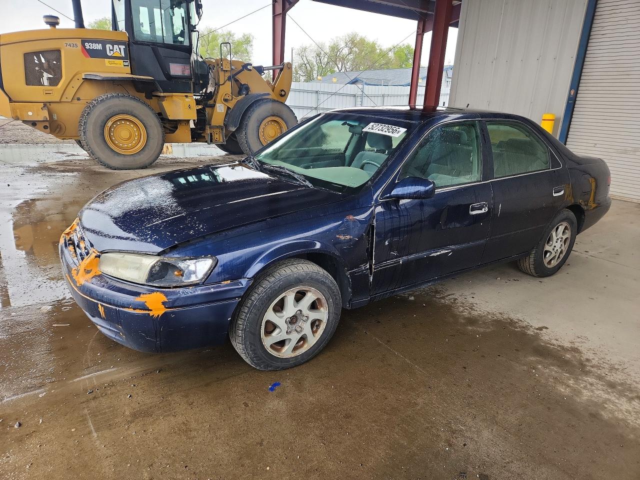 4T1BF22K0XU931663 · 1999 TOYOTA CAMRY