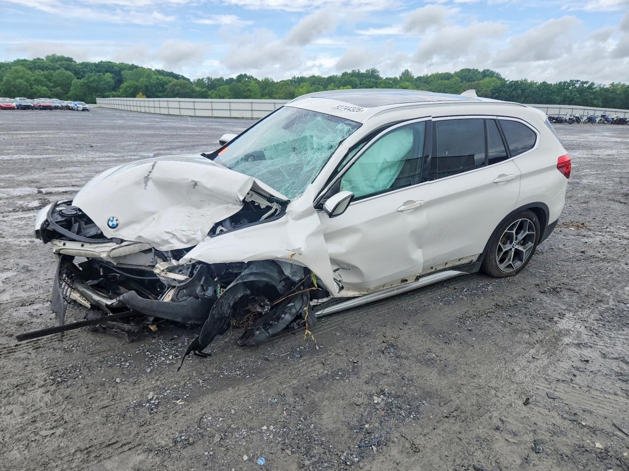 WBXHU7C38J5H41416 · 2018 BMW X1