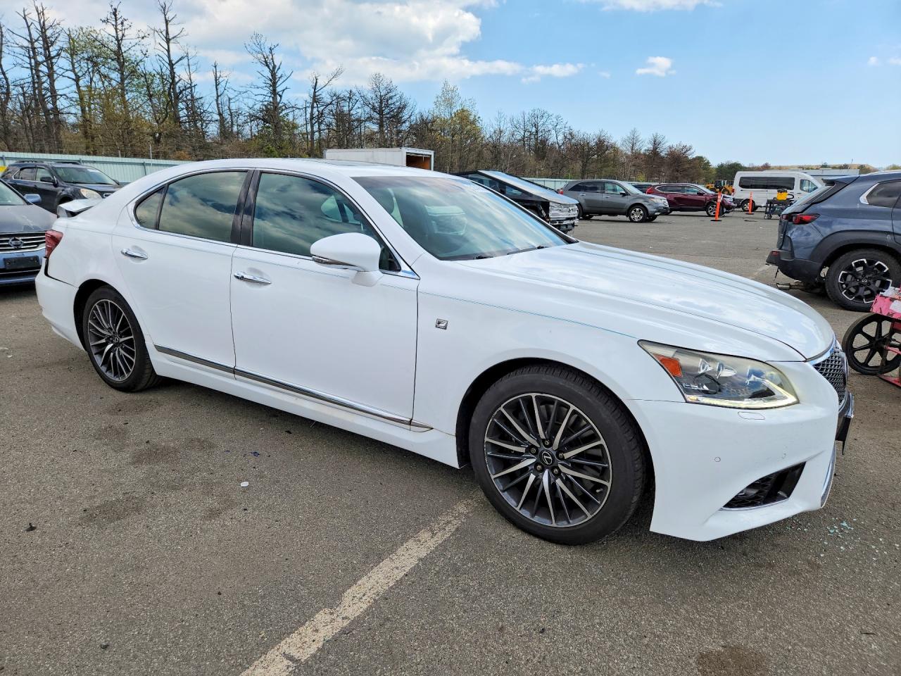 JTHCL5EF6E5022821 · 2014 LEXUS LS · 4/13