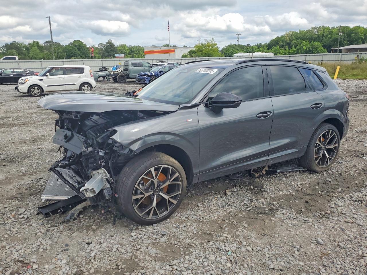 WA1ABCFJ2T1033512 · 2026 AUDI Q3