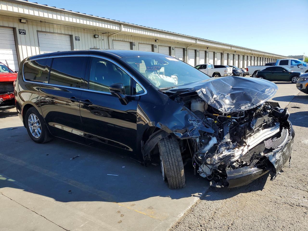 2C4RC1CG6SR557534 · 2025 CHRYSLER VOYAGER · 4/13