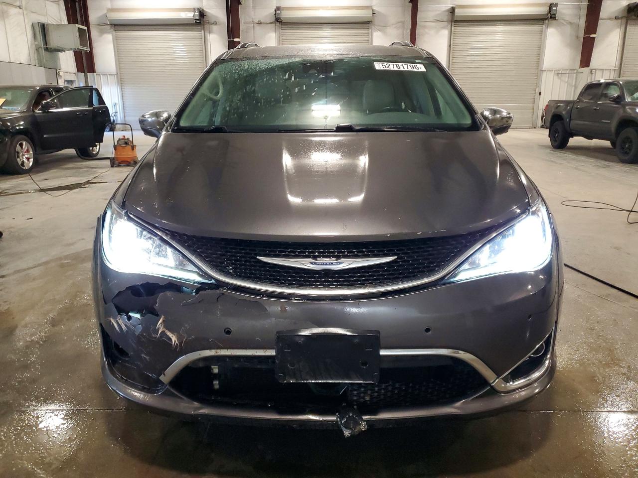 2C4RC1GG7HR627500 · 2017 CHRYSLER PACIFICA · 5/13