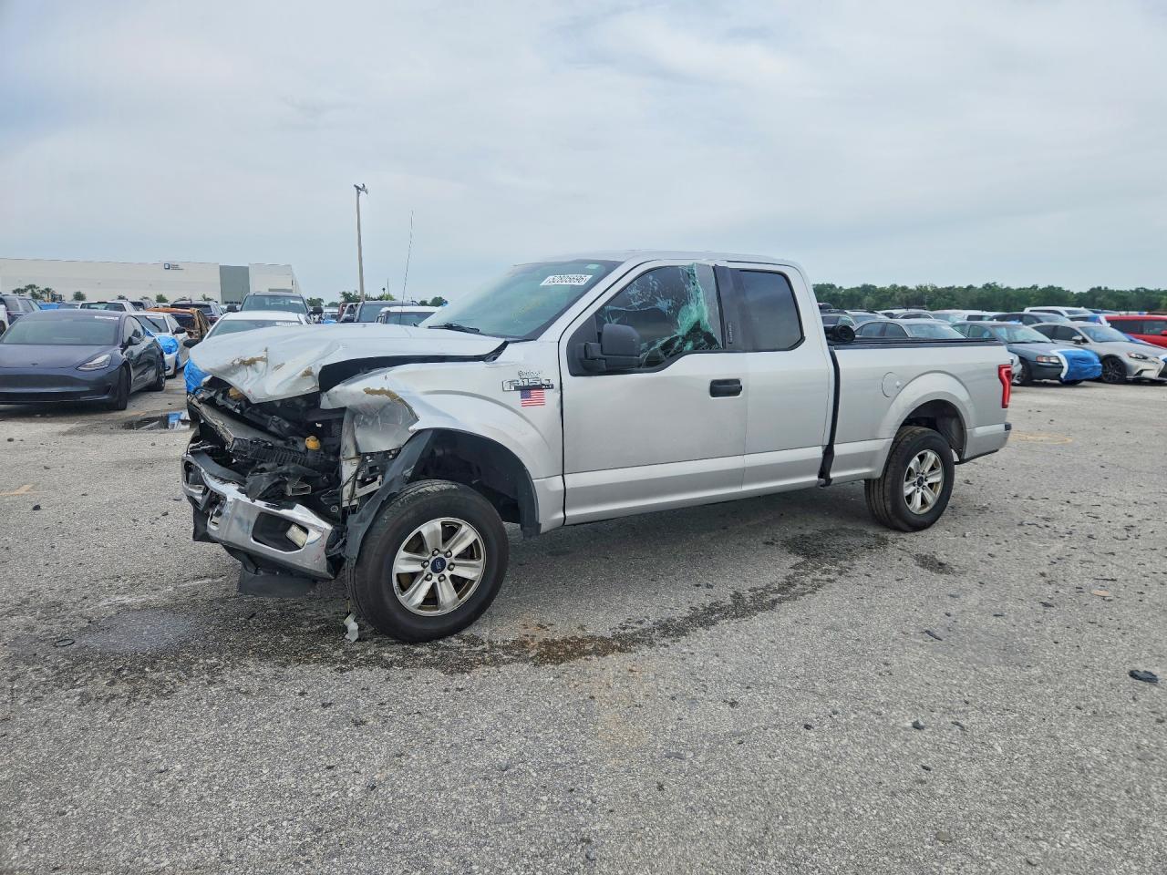 1FTEX1CF8FKD21532 · 2015 FORD F150