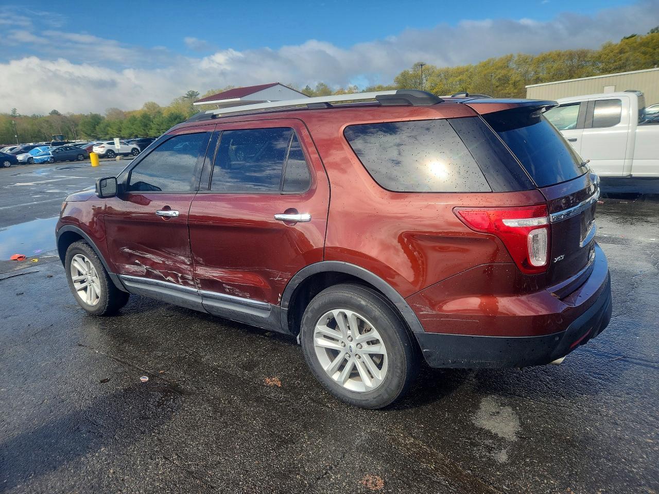 1FM5K8D81FGB21503 · 2015 FORD EXPLORER · 2/13