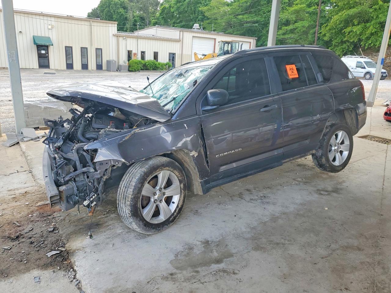 1C4NJCBB0GD543662 · 2016 JEEP COMPASS