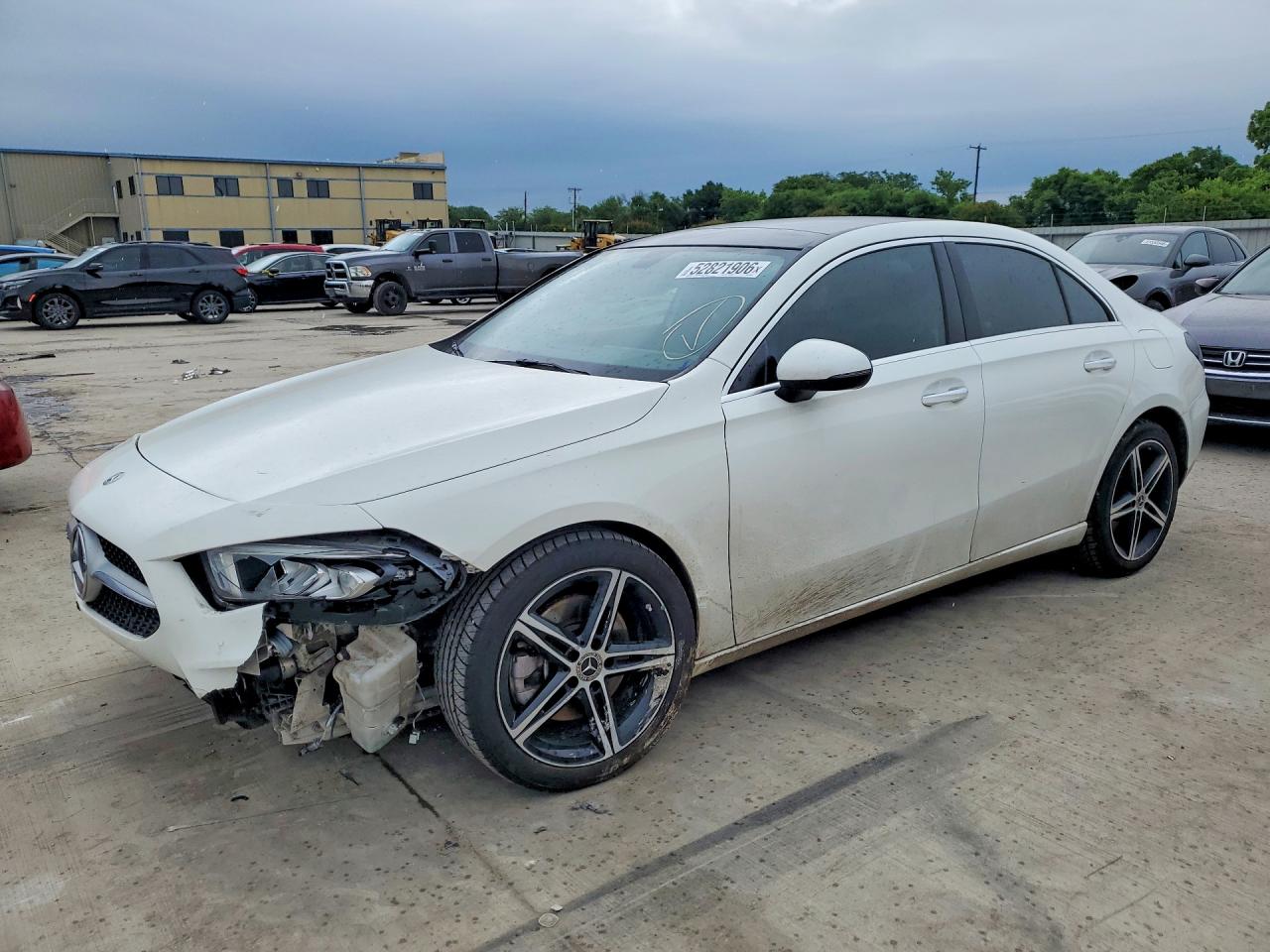 WDD3G4EB1KW032276 · 2019 MERCEDES-BENZ A