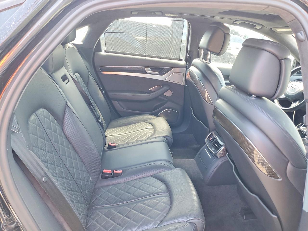 WAUD2AFD7DN029657 · 2013 AUDI S8 · 10/13