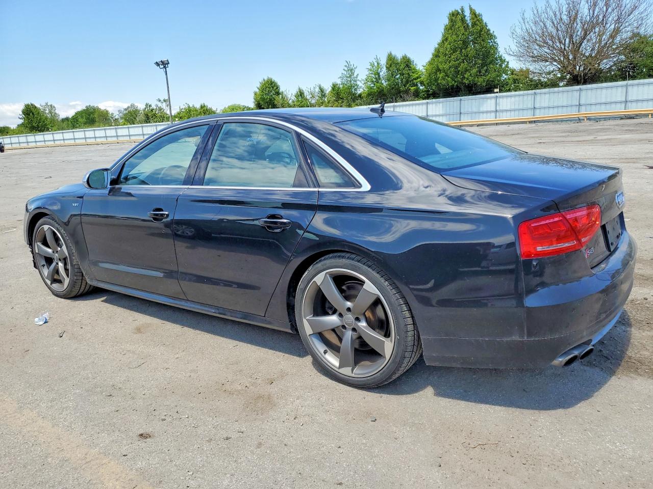 WAUD2AFD7DN029657 · 2013 AUDI S8 · 2/13