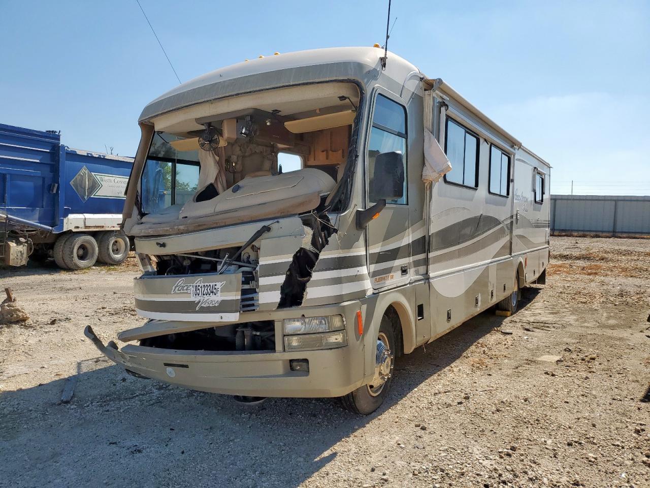 3FCNF53S9YJA00314 · 2000 FORD F550 · 2/10