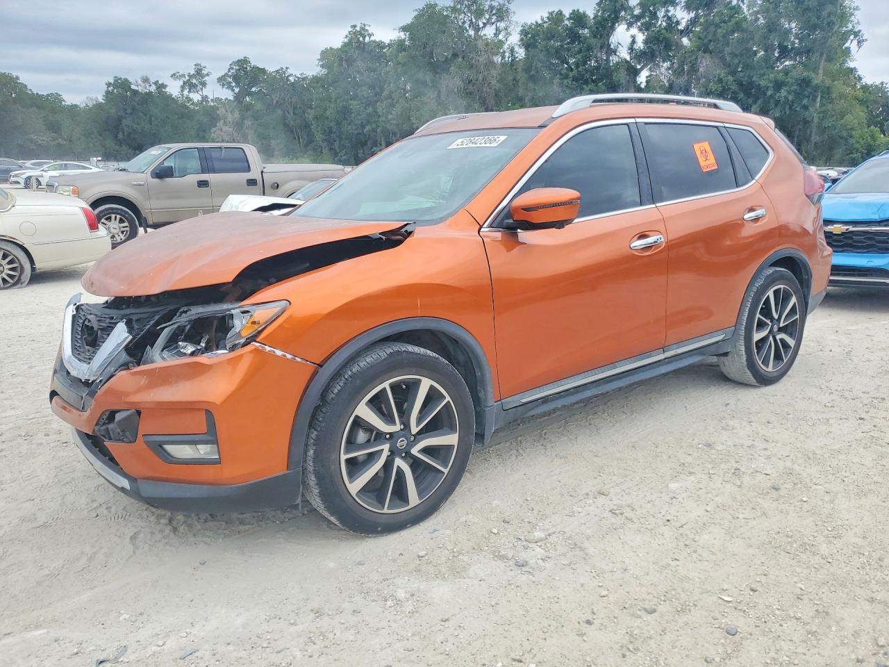 5N1AT2MTXLC745722 · 2020 NISSAN ROGUE