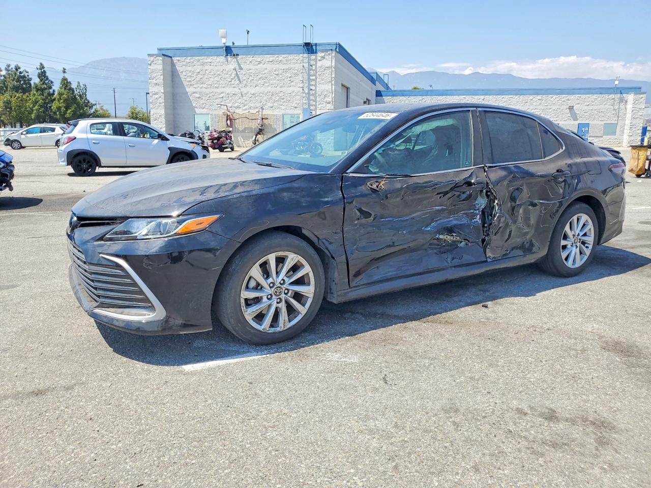 4T1C11AK6PU128015 · 2023 TOYOTA CAMRY