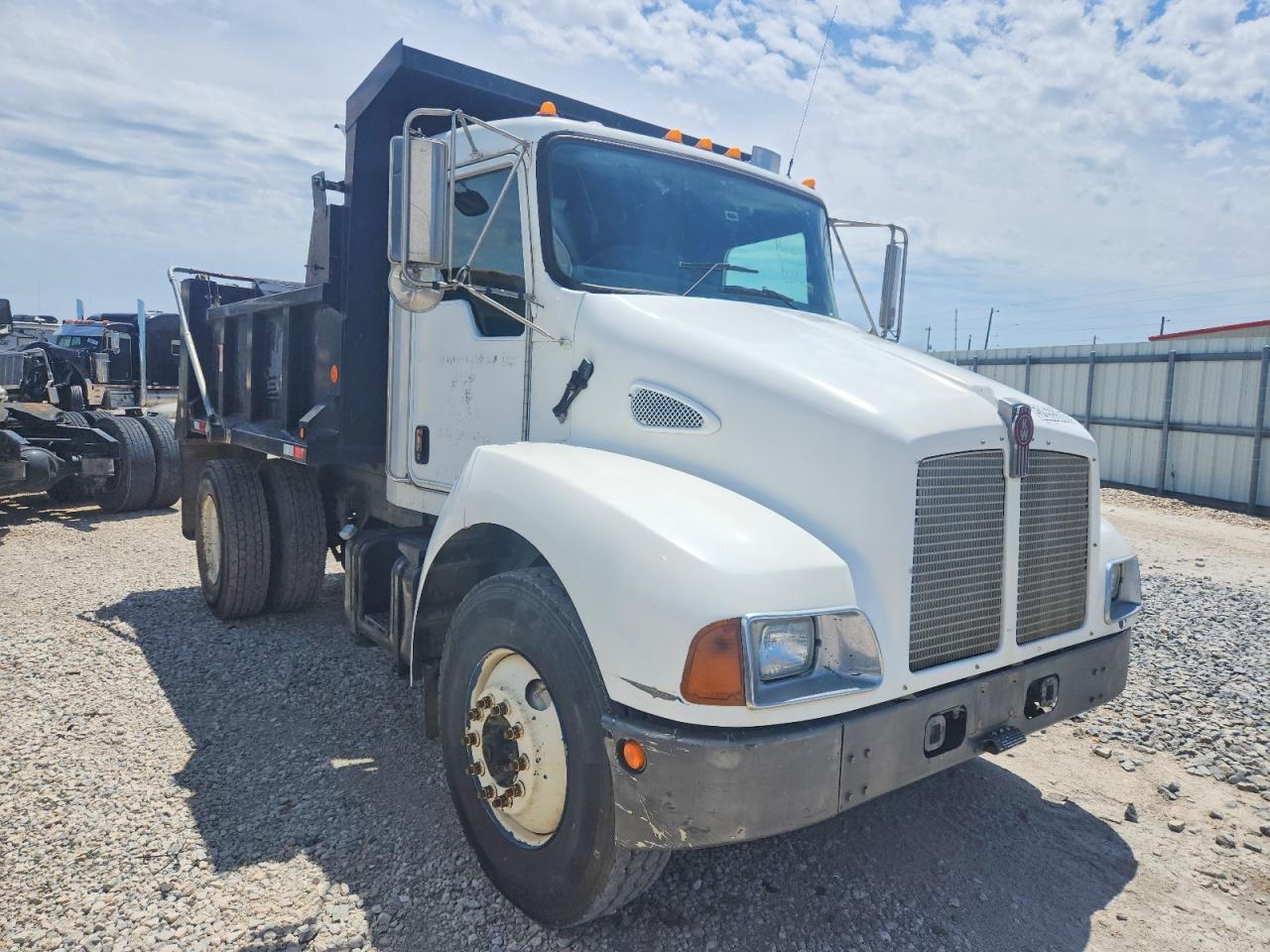 2003 KENWORTH CONSTRUCTION