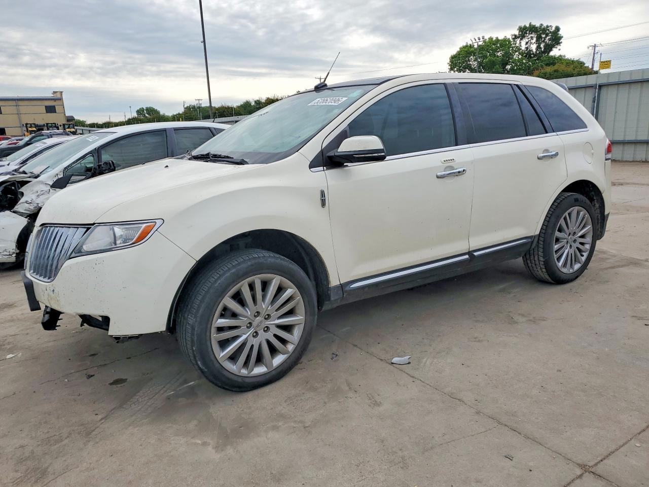 2LMDJ8JK9CBL12074 · 2012 LINCOLN MKX