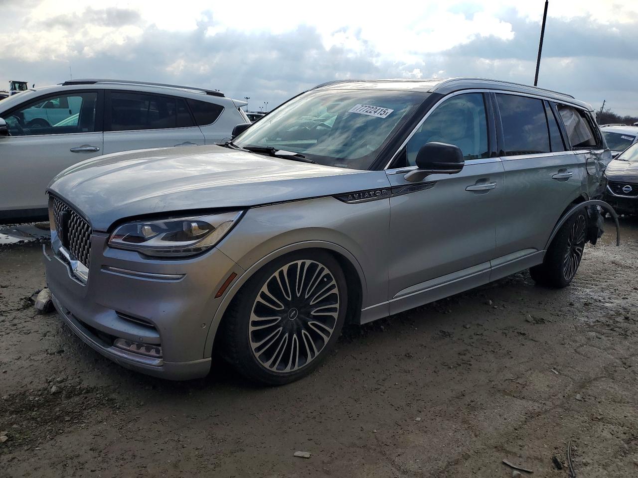 5LM5J9XC0PGL23725 · 2023 LINCOLN AVIATOR