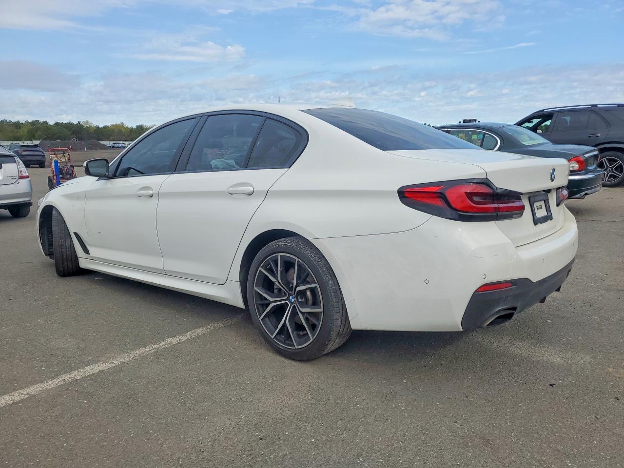 WBA53BH09MWW96029 · 2021 BMW 530 · 2/13