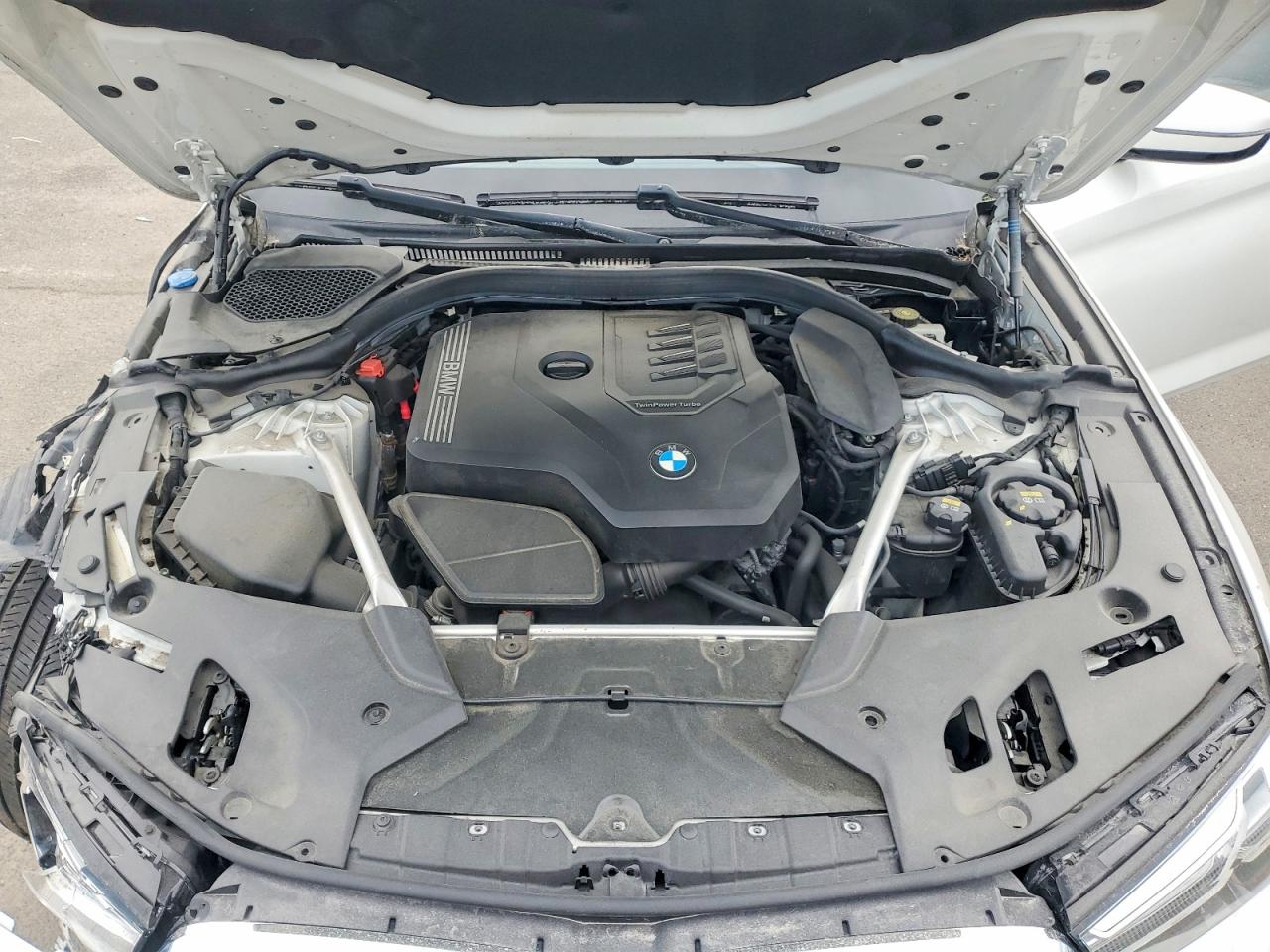 WBA53BH09MWW96029 · 2021 BMW 530 · 11/13
