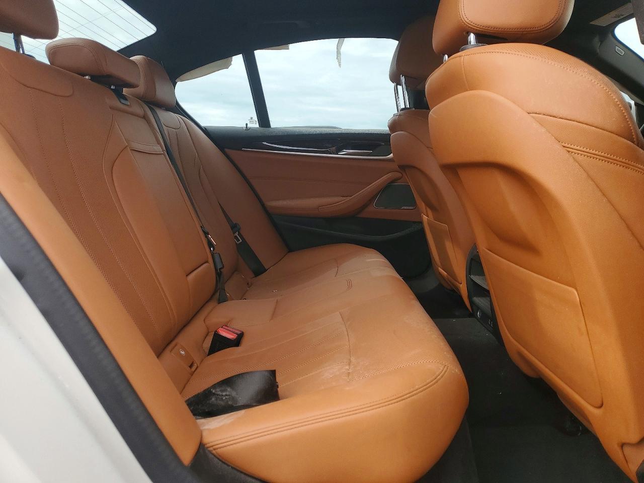 WBA53BH09MWW96029 · 2021 BMW 530 · 10/13