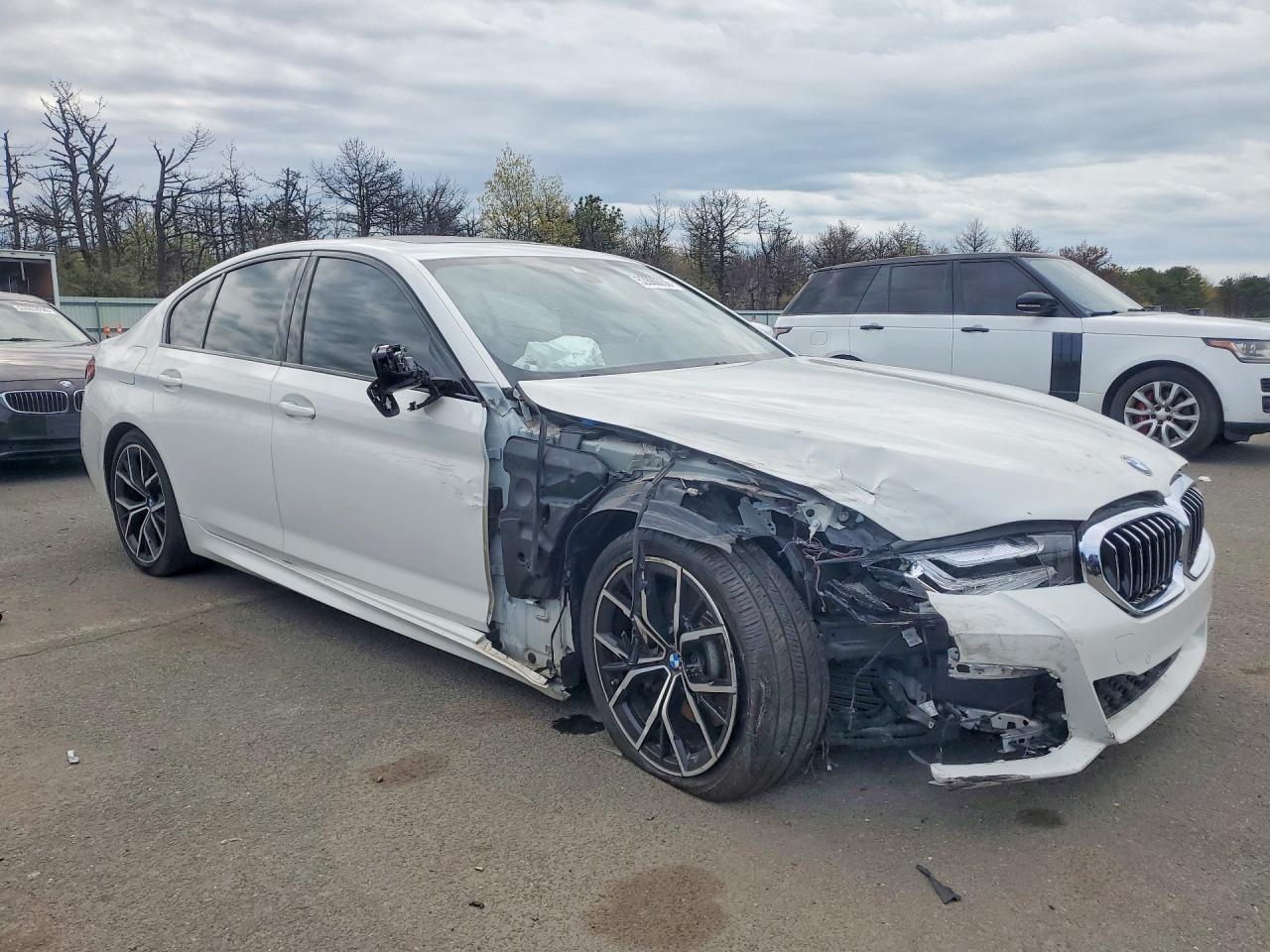 WBA53BH09MWW96029 · 2021 BMW 530 · 4/13