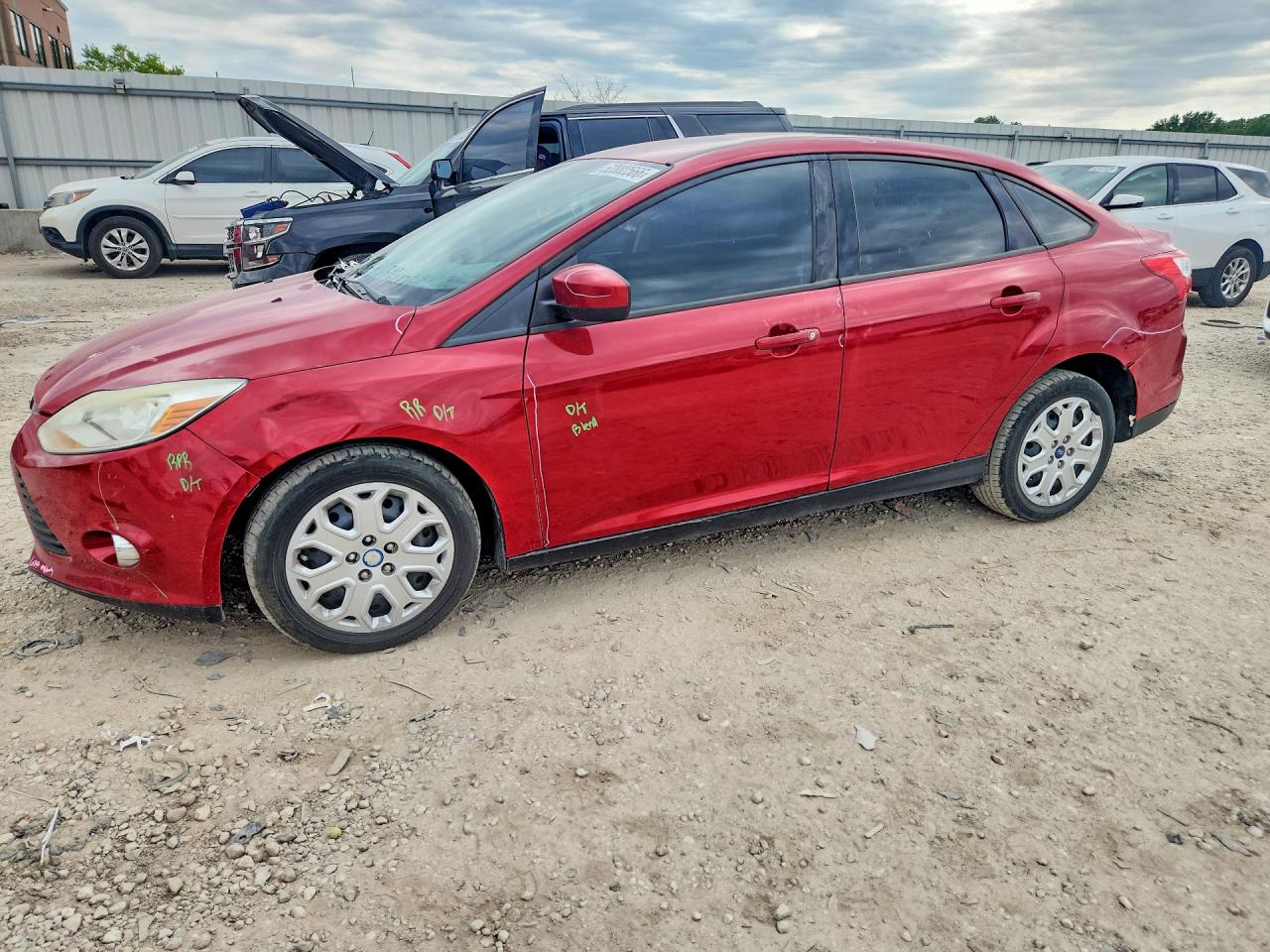 1FAHP3F20CL347541 · 2012 FORD FOCUS