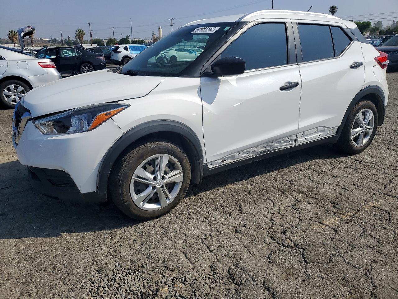3N1CP5CU4KL560715 · 2019 NISSAN KICKS