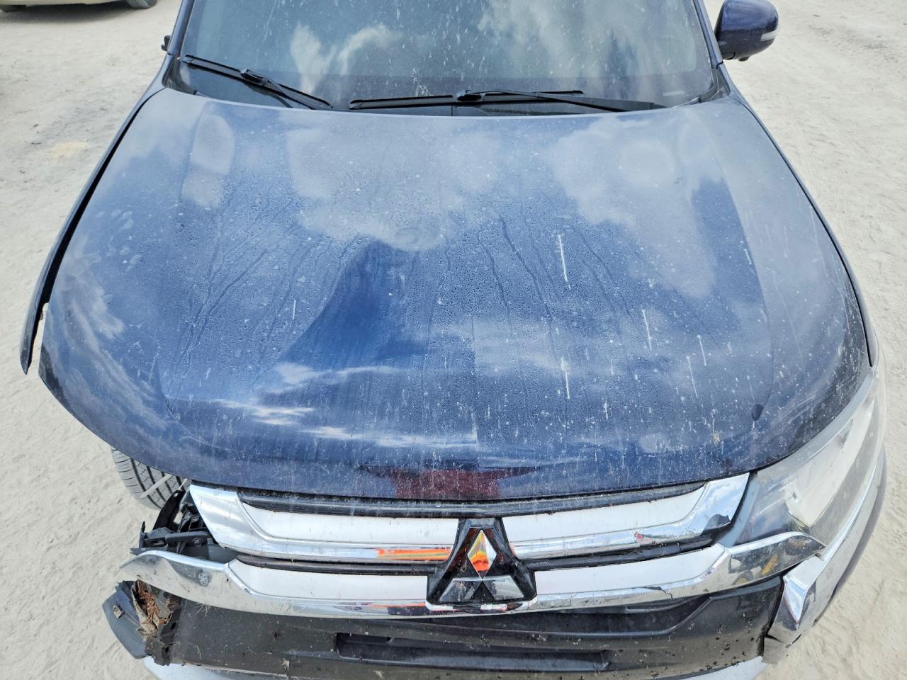 JA4AD3A39JJ001544 · 2018 MITSUBISHI OUTLANDER · 12/13